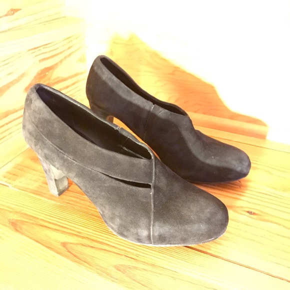 Eileen Fisher Black Suede Heels, EUC, 9 - Picture 2 of 13